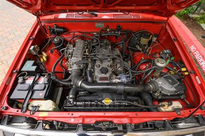 1986 Toyota Pickup SR5   - Photo 43 - Van Nuys, CA 91402