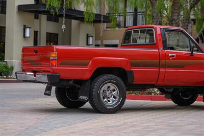 1986 Toyota Pickup SR5   - Photo 9 - Van Nuys, CA 91402