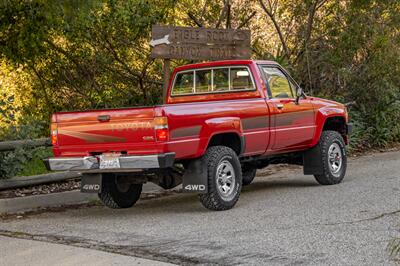 1986 Toyota Pickup SR5   - Photo 2 - Van Nuys, CA 91402