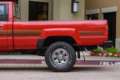 1986 Toyota Pickup SR5   - Photo 22 - Van Nuys, CA 91402