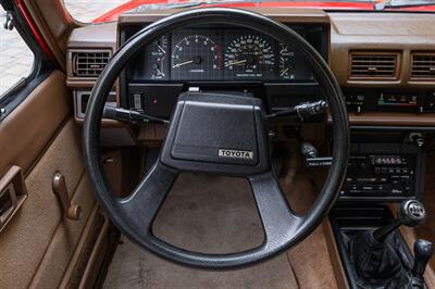 1986 Toyota Pickup SR5   - Photo 32 - Van Nuys, CA 91402