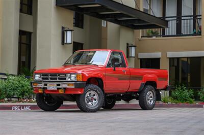 1986 Toyota Pickup SR5   - Photo 2 - Van Nuys, CA 91402