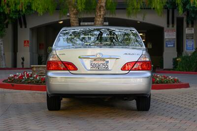 2003 Toyota Avalon XL  { SOLD on Bring A Trailer } - Photo 17 - Van Nuys, CA 91402