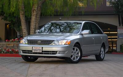 2003 Toyota Avalon XL  { SOLD on Bring A Trailer } - Photo 7 - Van Nuys, CA 91402