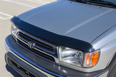 1999 Toyota 4Runner SR5   - Photo 7 - Van Nuys, CA 91402