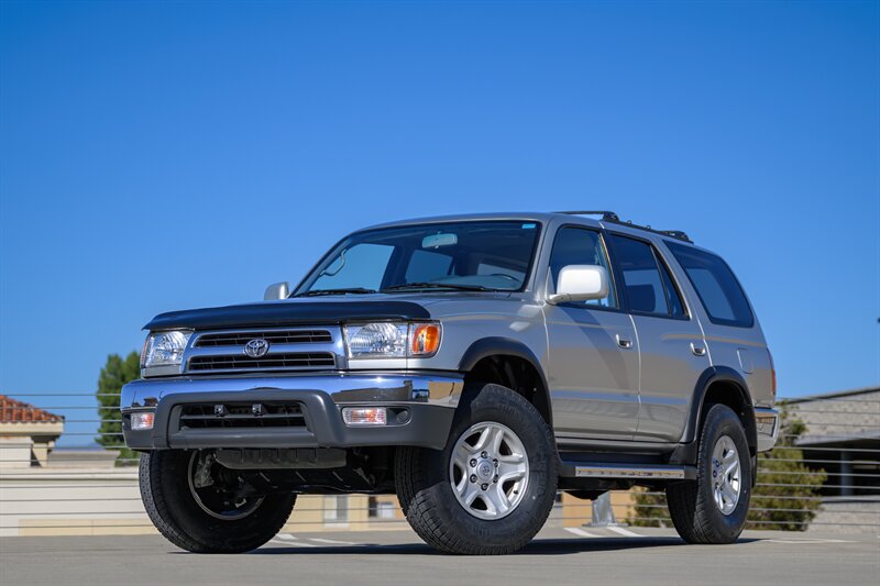 1999 Toyota 4Runner SR5   - Photo 1 - Van Nuys, CA 91402