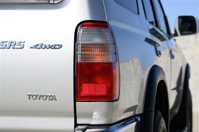 1999 Toyota 4Runner SR5   - Photo 19 - Van Nuys, CA 91402