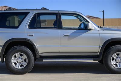 1999 Toyota 4Runner SR5   - Photo 34 - Van Nuys, CA 91402