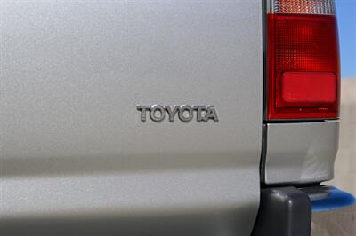 1999 Toyota 4Runner SR5   - Photo 15 - Van Nuys, CA 91402