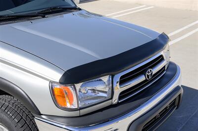 1999 Toyota 4Runner SR5   - Photo 9 - Van Nuys, CA 91402