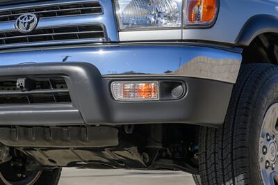 1999 Toyota 4Runner SR5   - Photo 27 - Van Nuys, CA 91402