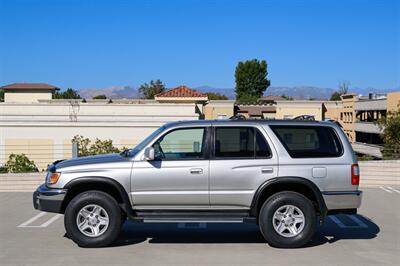 1999 Toyota 4Runner SR5   - Photo 13 - Van Nuys, CA 91402