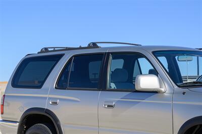 1999 Toyota 4Runner SR5   - Photo 32 - Van Nuys, CA 91402