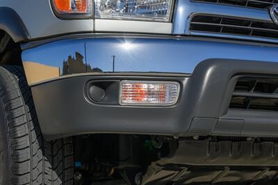 1999 Toyota 4Runner SR5   - Photo 26 - Van Nuys, CA 91402