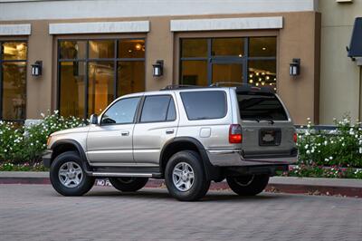 1999 Toyota 4Runner SR5   - Photo 40 - Van Nuys, CA 91402