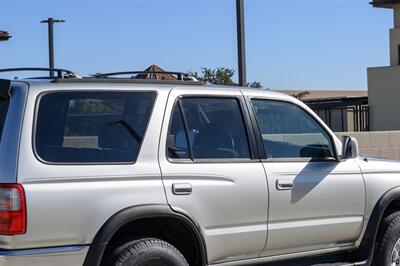1999 Toyota 4Runner SR5   - Photo 31 - Van Nuys, CA 91402