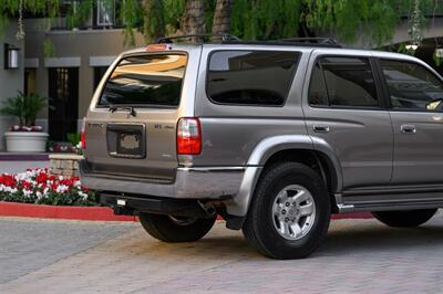 2001 Toyota 4Runner SR5 - Photo 23 - Van Nuys, CA 91402