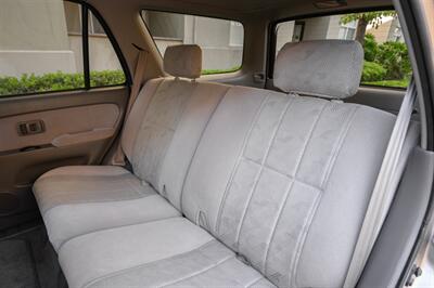 2001 Toyota 4Runner SR5 - Photo 41 - Van Nuys, CA 91402