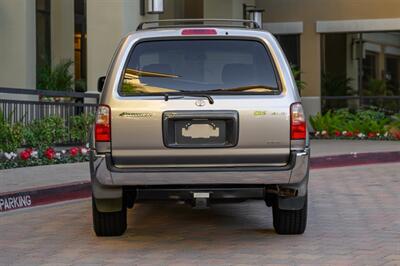 2001 Toyota 4Runner SR5 - Photo 34 - Van Nuys, CA 91402