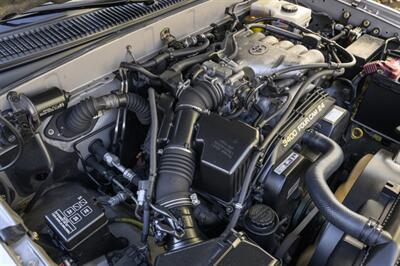 2001 Toyota 4Runner SR5 - Photo 48 - Van Nuys, CA 91402