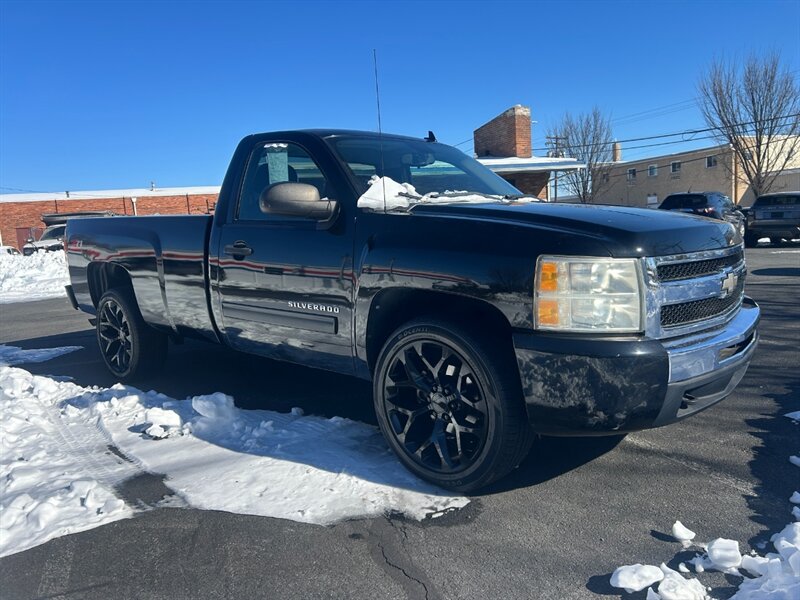 2011 Chevrolet Silverado 1500 LT   - Photo 1 - Winchester, VA 22601