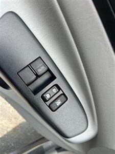 2015 Toyota Tacoma - Photo 13 - Winchester, VA 22601