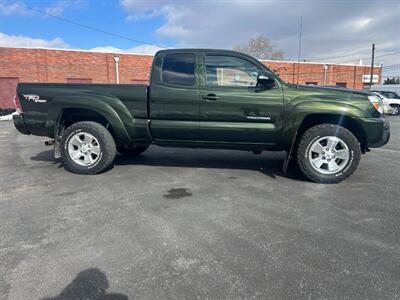 2012 Toyota Tacoma V6 - Photo 2 - Winchester, VA 22601