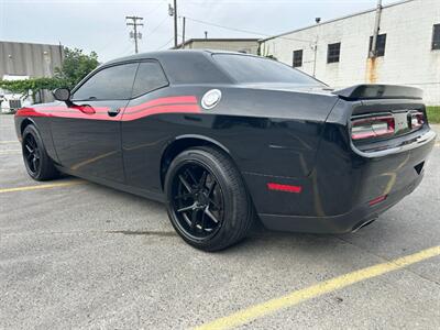 2016 Dodge Challenger SXT   - Photo 5 - Winchester, VA 22601