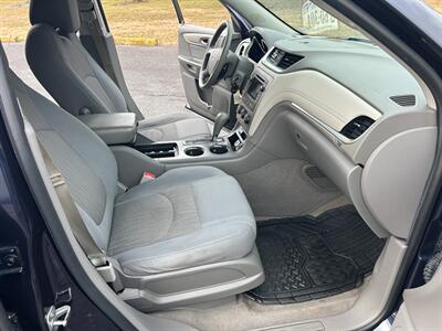 2017 Chevrolet Traverse LS   - Photo 15 - Winchester, VA 22601