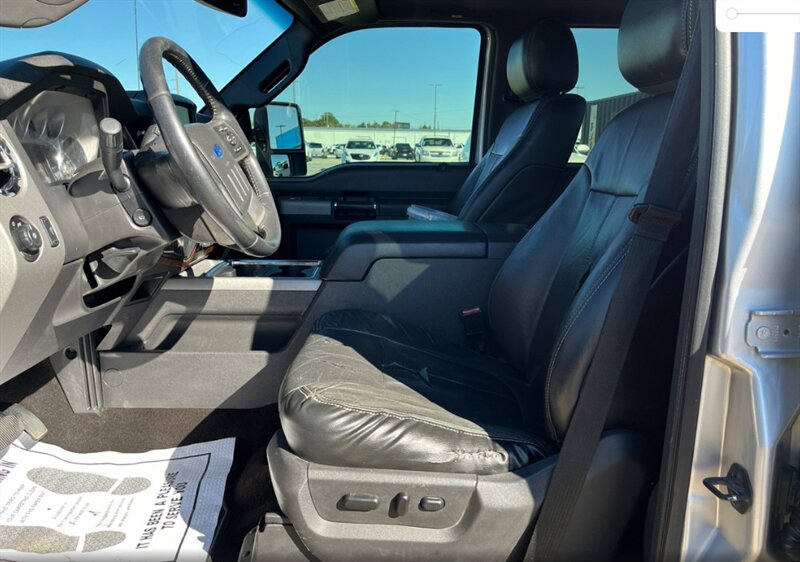 2014 Ford F-250 Super Duty Lariat - Photo 11 - Elkhart, IN 46514