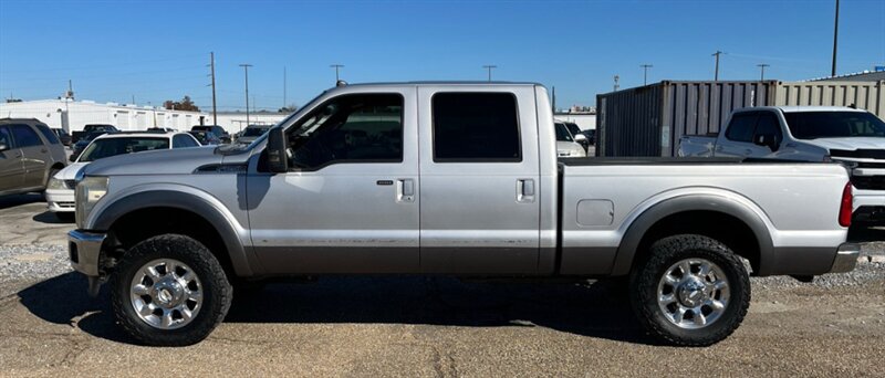 2014 Ford F-250 Super Duty Lariat - Photo 2 - Elkhart, IN 46514