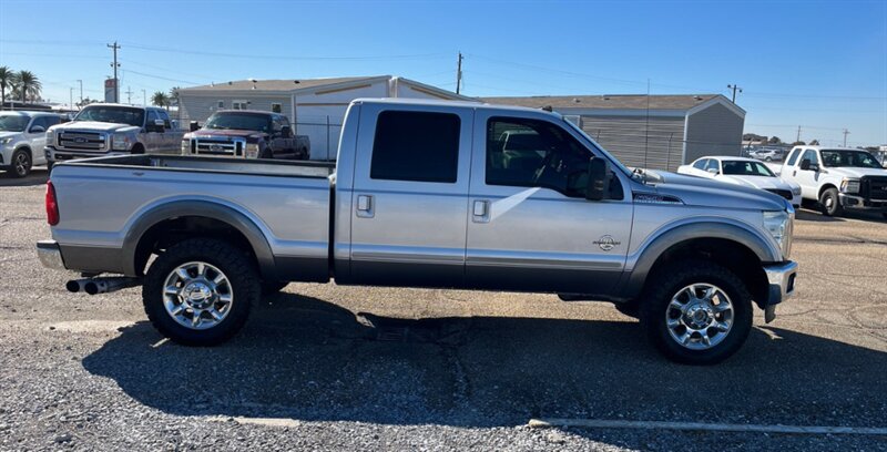 2014 Ford F-250 Super Duty Lariat - Photo 6 - Elkhart, IN 46514