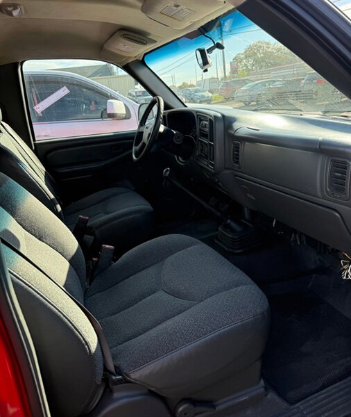 2007 GMC Sierra 1500 Work Truck - Photo 11 - Elkhart, IN 46514