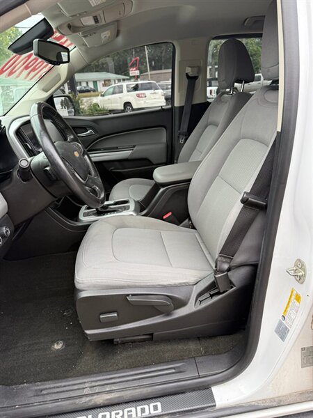 2016 Chevrolet Colorado LT - Photo 17 - Elkhart, IN 46514