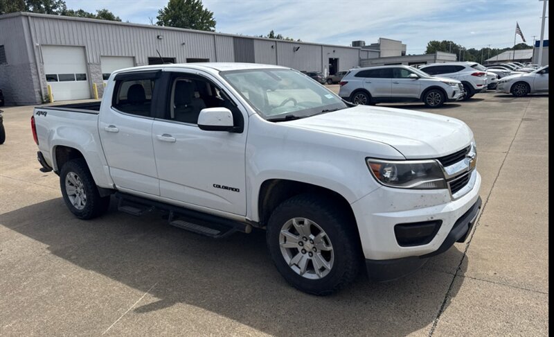 2016 Chevrolet Colorado LT - Photo 3 - Elkhart, IN 46514