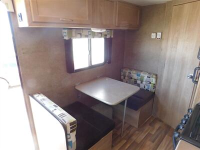 2016 Pacific Coachworks Econ DLX  M-16RB - Photo 10 - Sierra Vista, AZ 85650