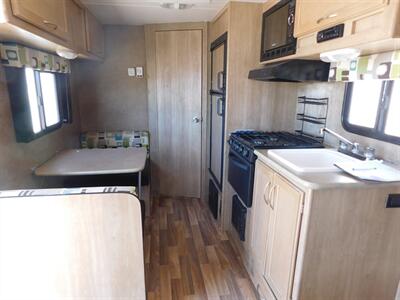 2016 Pacific Coachworks Econ DLX  M-16RB - Photo 5 - Sierra Vista, AZ 85650