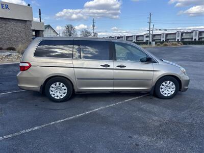 2006 Honda Odyssey LX   - Photo 3 - Forsyth, GA 31029