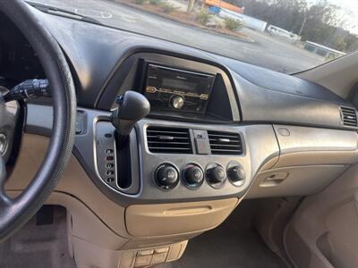 2006 Honda Odyssey LX   - Photo 8 - Forsyth, GA 31029