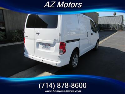 2021 Nissan NV200 SV MINI CARGO VAN - Photo 6 - Orange, CA 92867