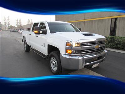 2018 Chevrolet Silverado 2500HD W/T crew cab 4x4 diesel S/B   - Photo 3 - Orange, CA 92867