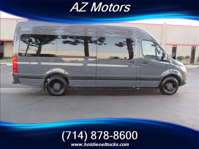 2020 Mercedes-Benz Sprinter 2500 15 PASSENGER   - Photo 4 - Orange, CA 92867