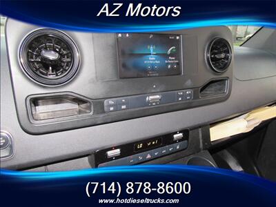 2020 Mercedes-Benz Sprinter 2500 15 PASSENGER   - Photo 31 - Orange, CA 92867