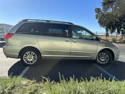 2010 Toyota Sienna XLE 5K OUT THE DOOR   - Photo 5 - Concord, CA 94520