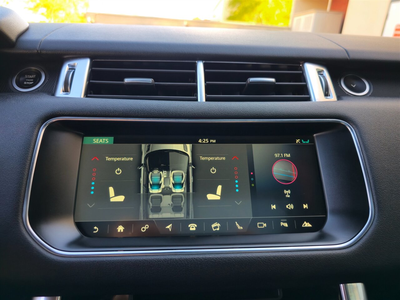 2017 Land Rover Range Rover Sport HSE - Photo 17 - Mesa, AZ 85215