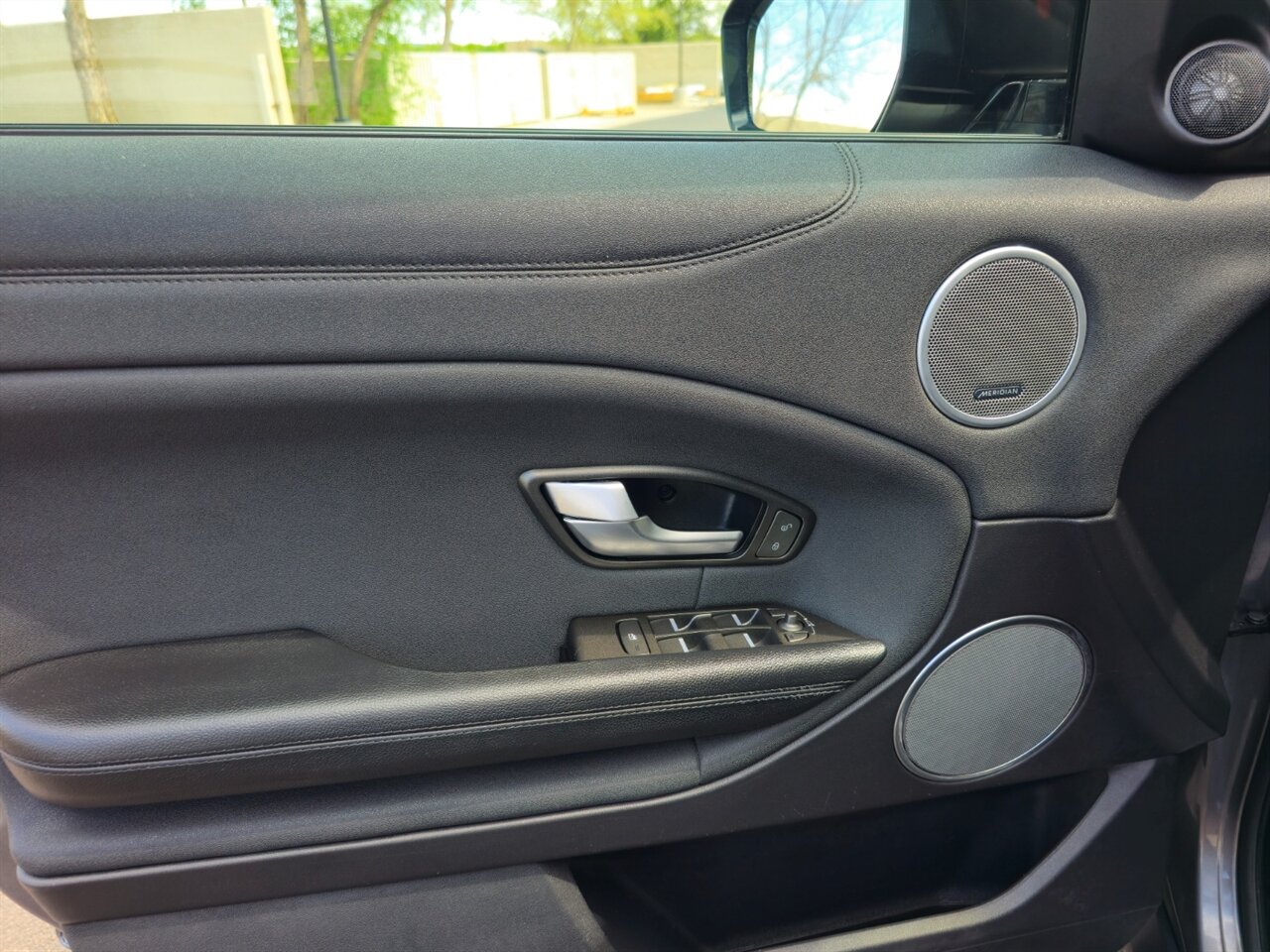 2017 Land Rover Range Rover Evoque SE Premium - Photo 13 - Mesa, AZ 85215