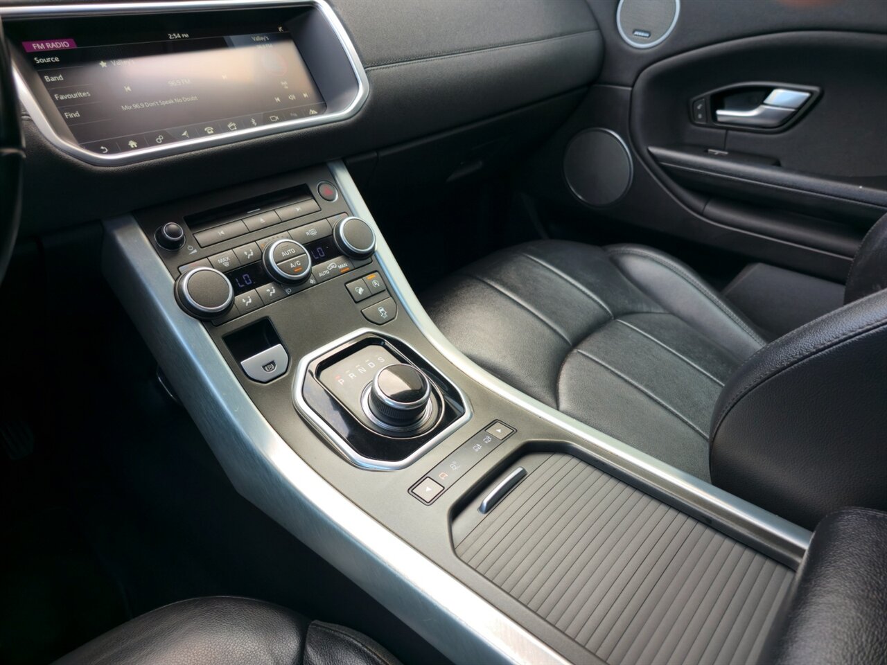 2017 Land Rover Range Rover Evoque SE Premium - Photo 20 - Mesa, AZ 85215