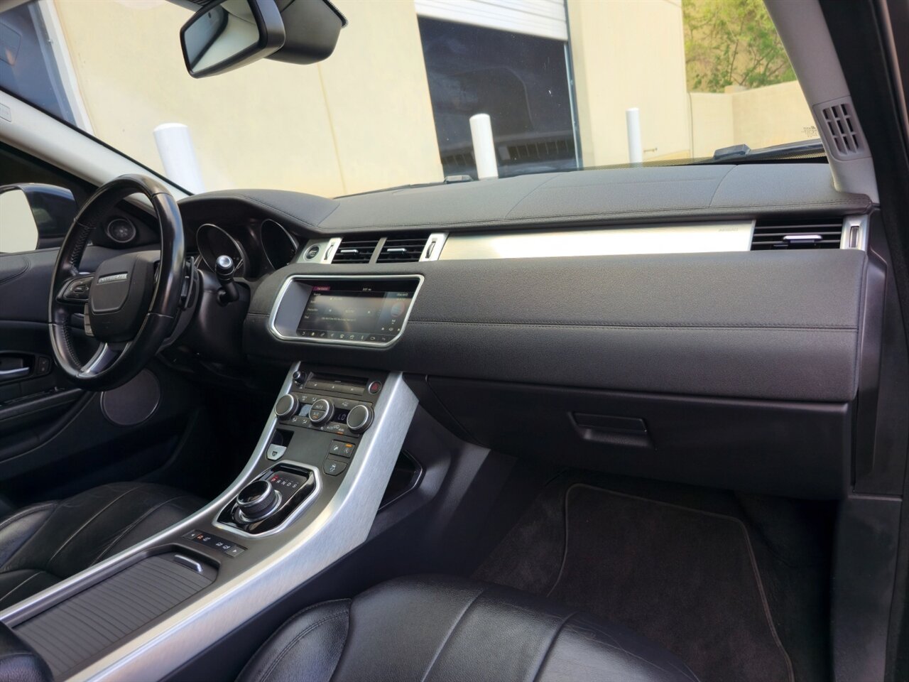 2017 Land Rover Range Rover Evoque SE Premium - Photo 24 - Mesa, AZ 85215
