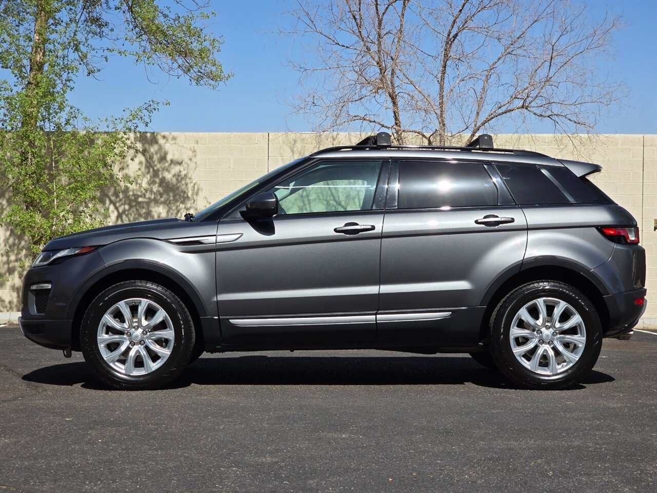2017 Land Rover Range Rover Evoque SE Premium - Photo 7 - Mesa, AZ 85215