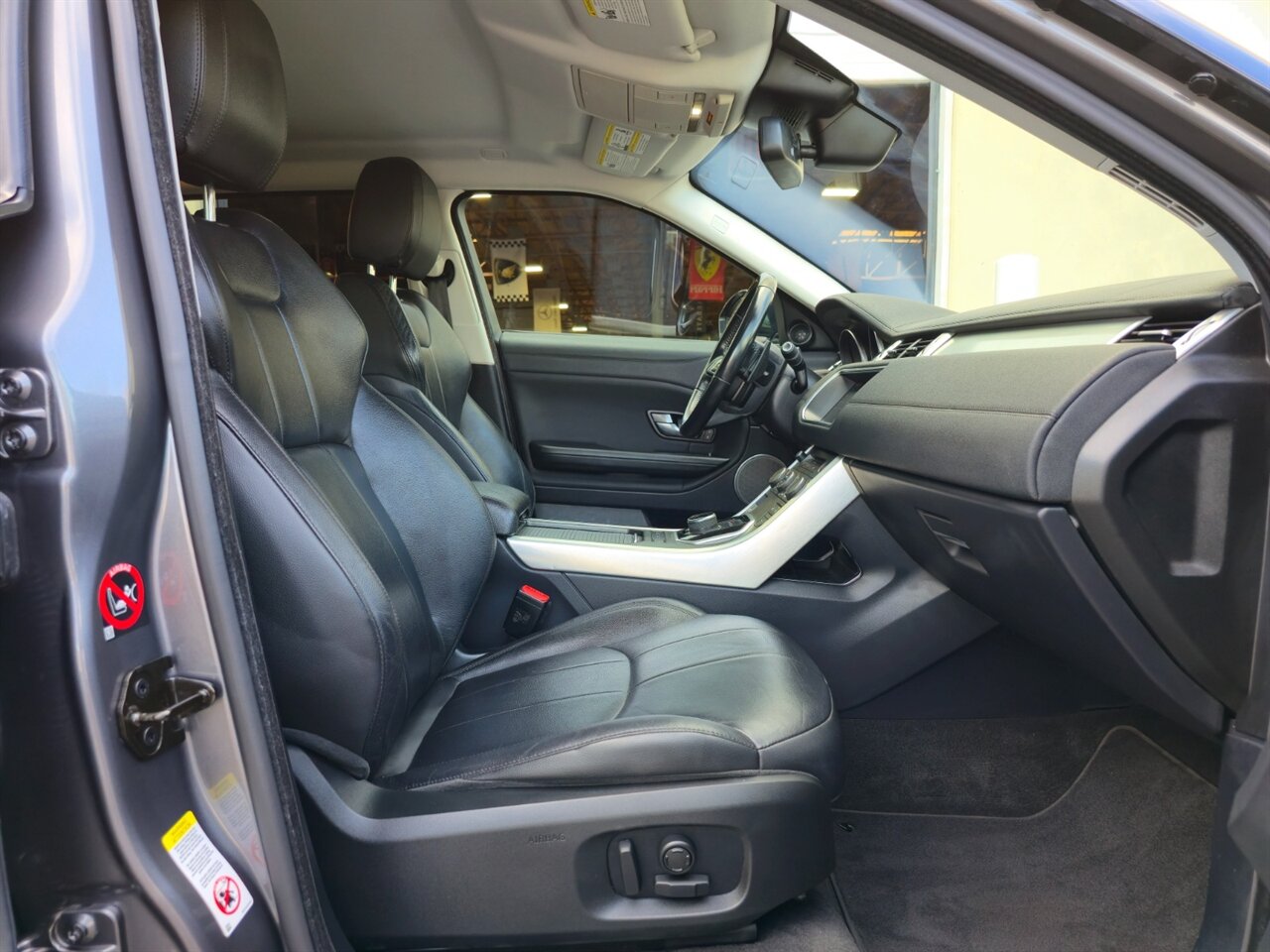 2017 Land Rover Range Rover Evoque SE Premium - Photo 22 - Mesa, AZ 85215